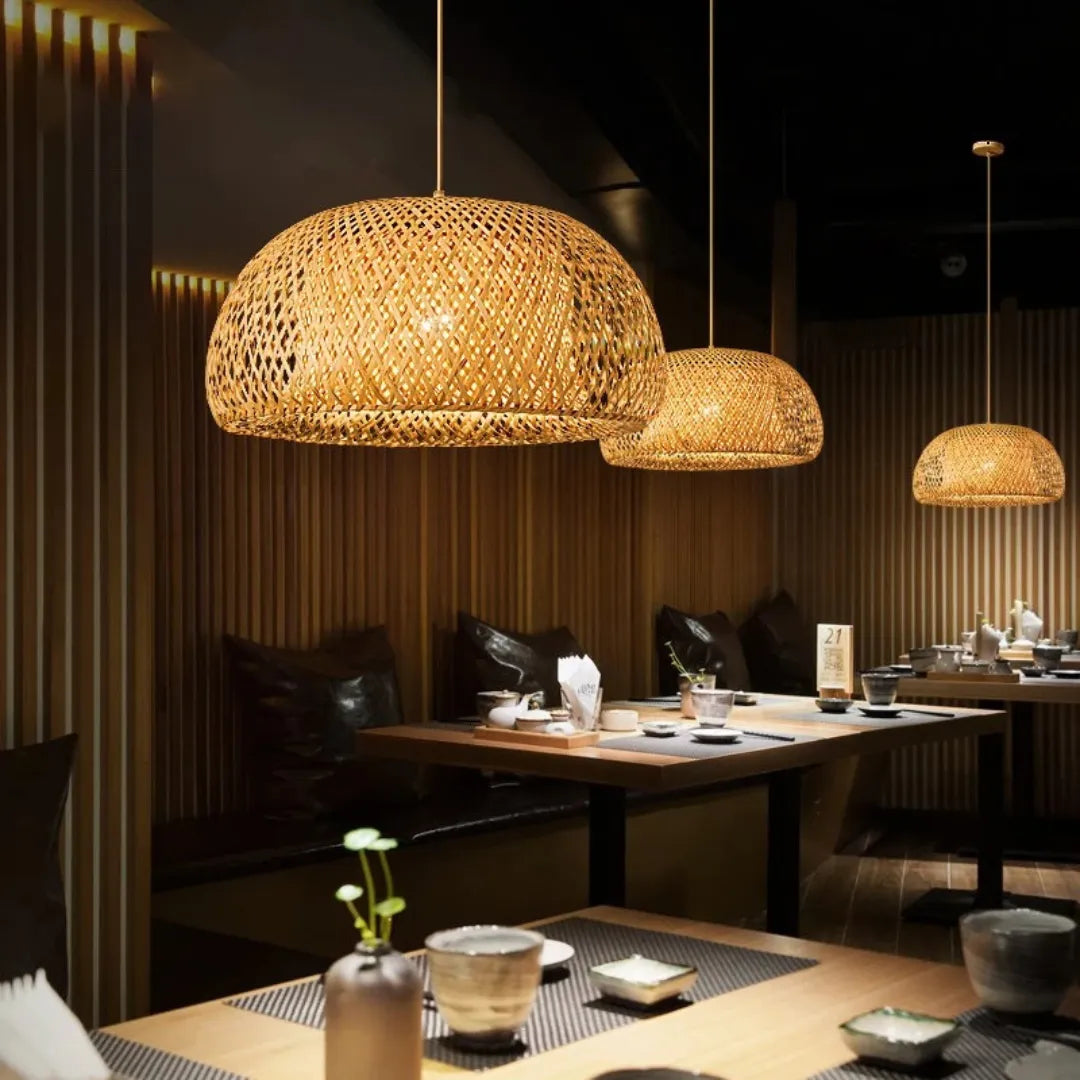 Suspension en bambou et rotin pour salon
